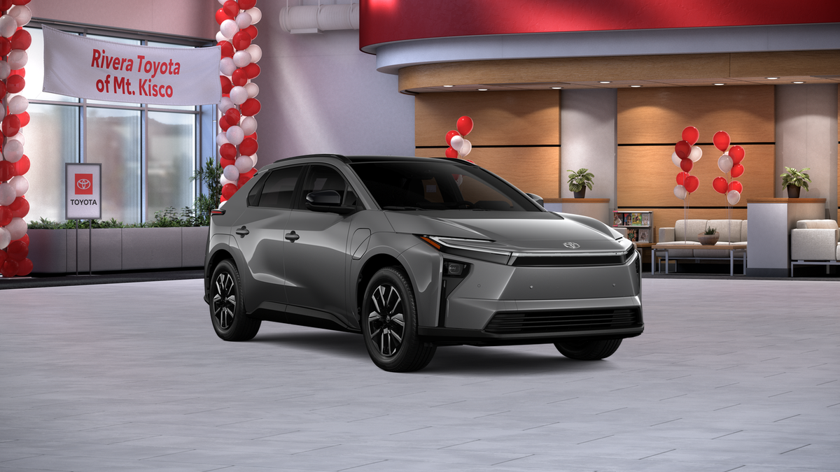 2026 Toyota bZ XLE - Photo 17