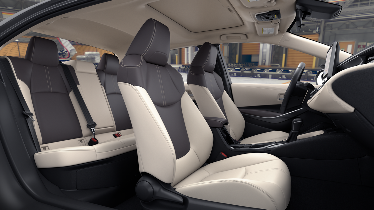 New 2026 Midnight Black Metallic Toyota  XLE image 22