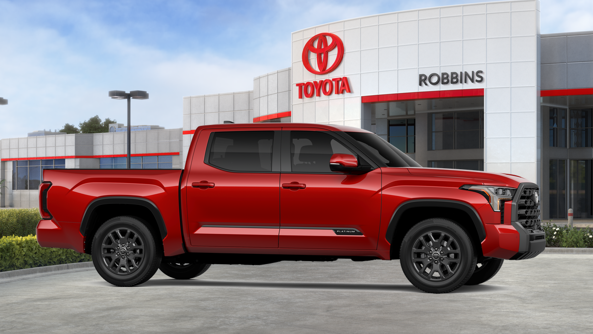 2026 Toyota Tundra Platinum CrewMax photo 13