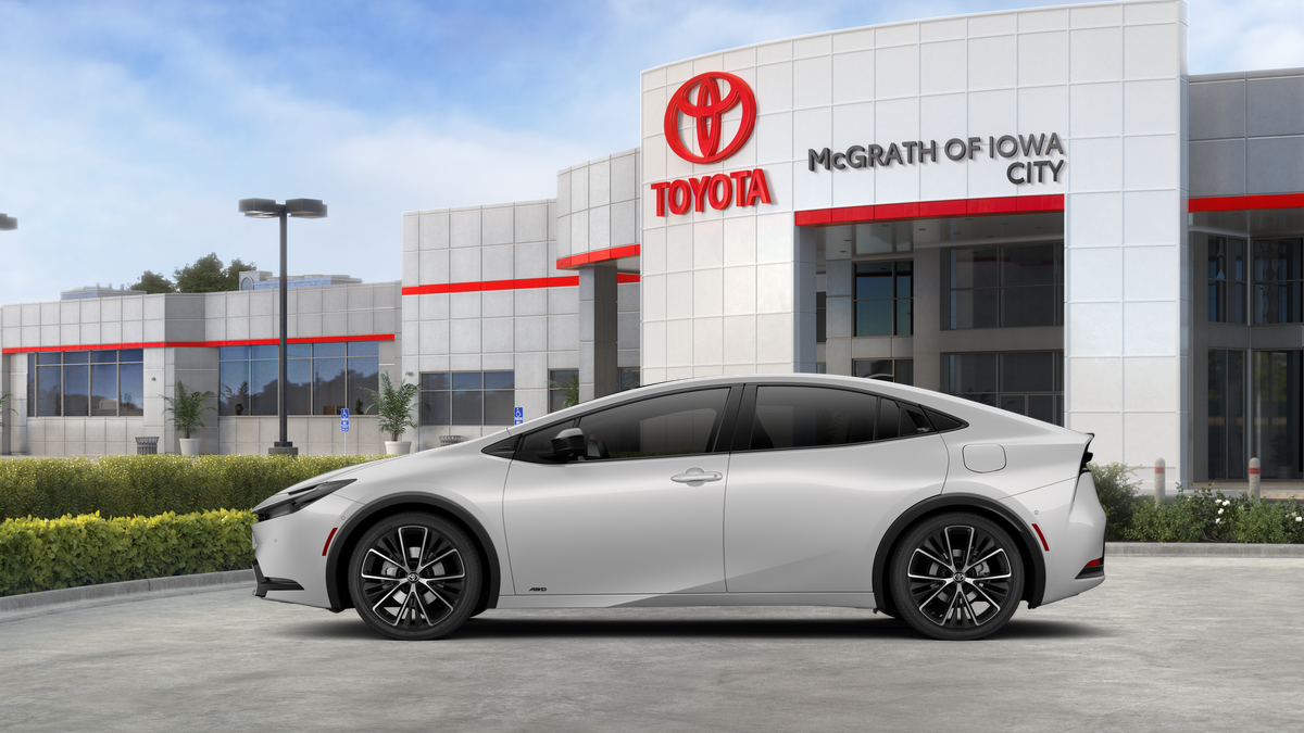 2026 Toyota Prius Limited photo 4