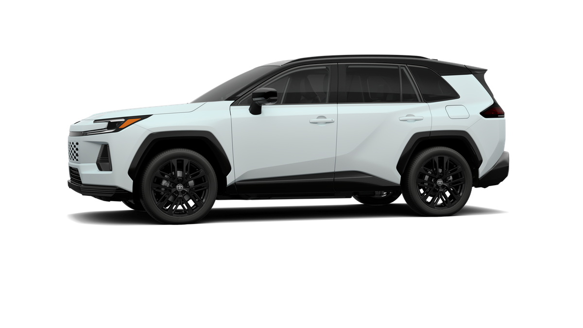 New 2026 Wind Chill Pearl with Midnight Black Metallic roof <sup>1</sup> Toyota  XSE image 5