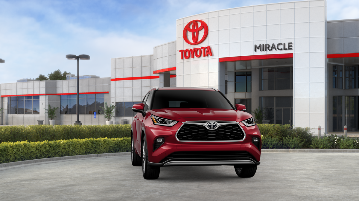 New 2026 Toyota Highlander Hybrid SUV