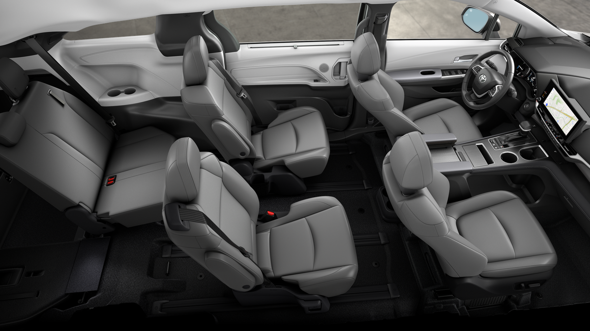 2025 Toyota Sienna XLE photo 52