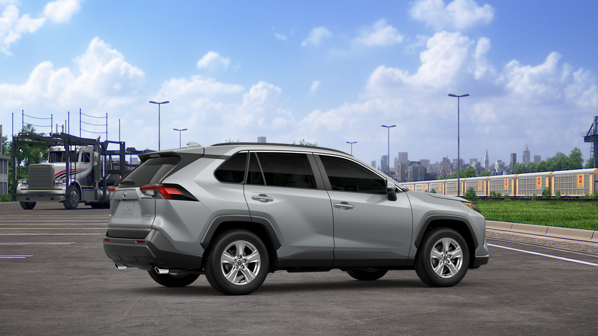 2025 Toyota RAV4 XLE photo 11