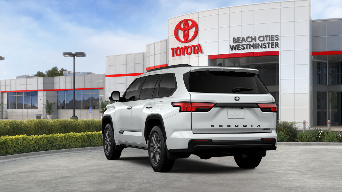New 2026 Wind Chill Pearl <sup>1</sup> Toyota  Platinum image 10