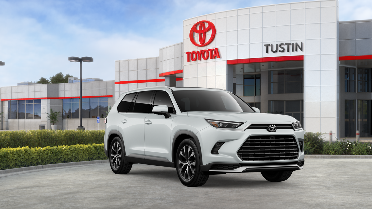 New 2026 Wind Chill Pearl <sup>1</sup> Toyota  MAX Limited image 17