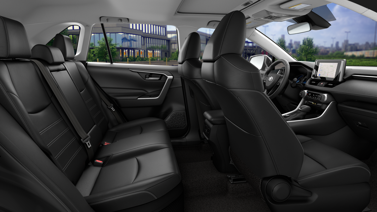 2025 Toyota RAV4 Hybrid XLE Premium photo 13