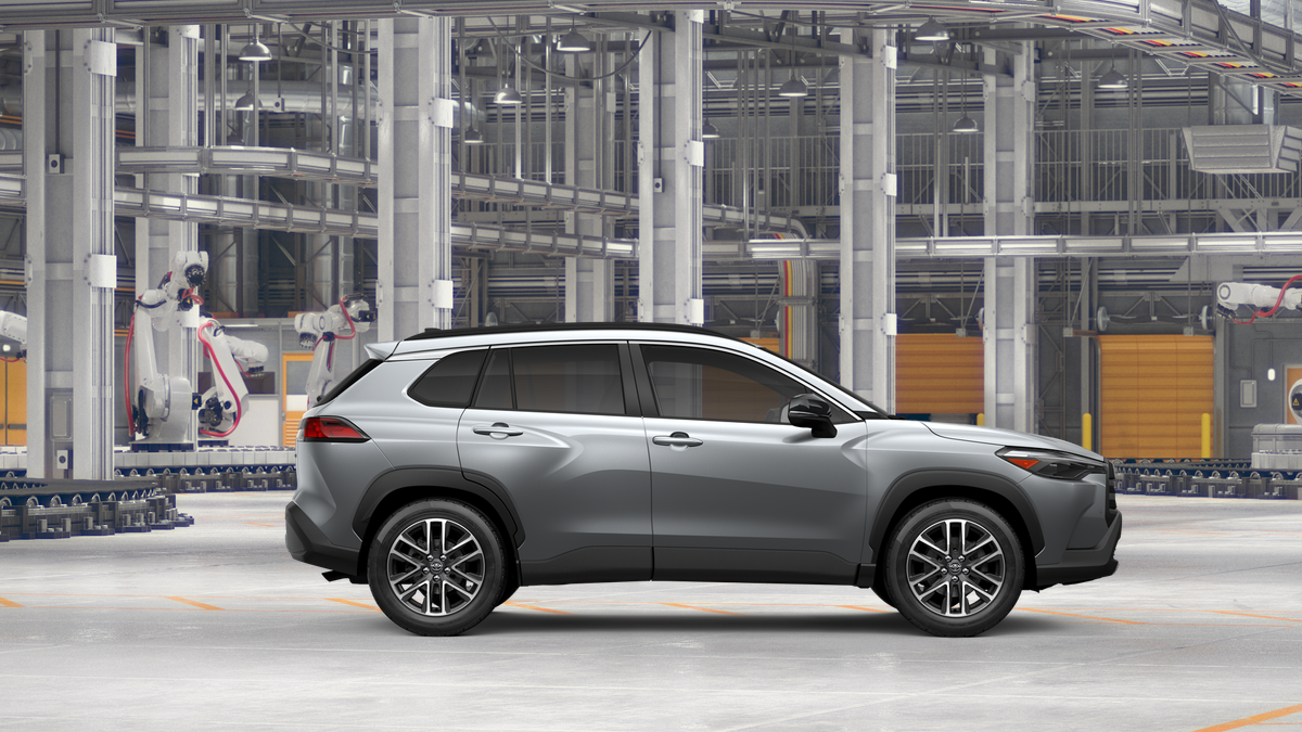 2026 Toyota Corolla Cross XLE photo 13