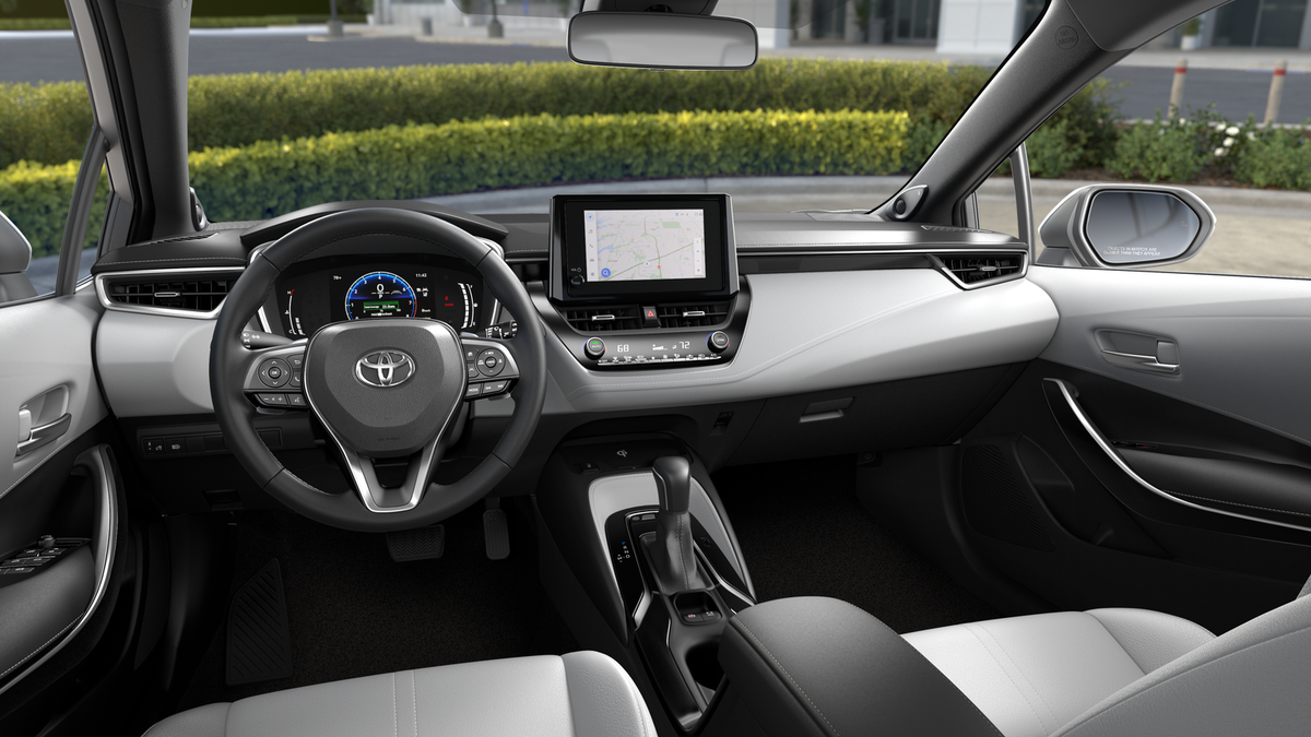 2025 Toyota Corolla XSE photo 18