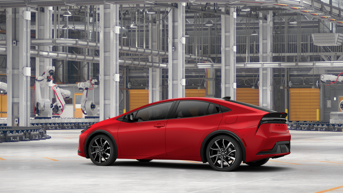 2026 Toyota Prius Plug-in Hybrid XSE Premium photo 5
