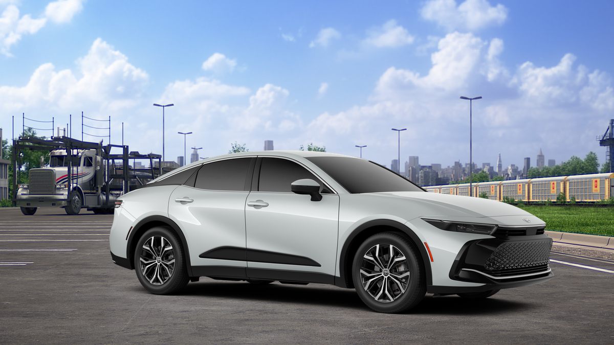 2026 Toyota Crown XLE photo 14