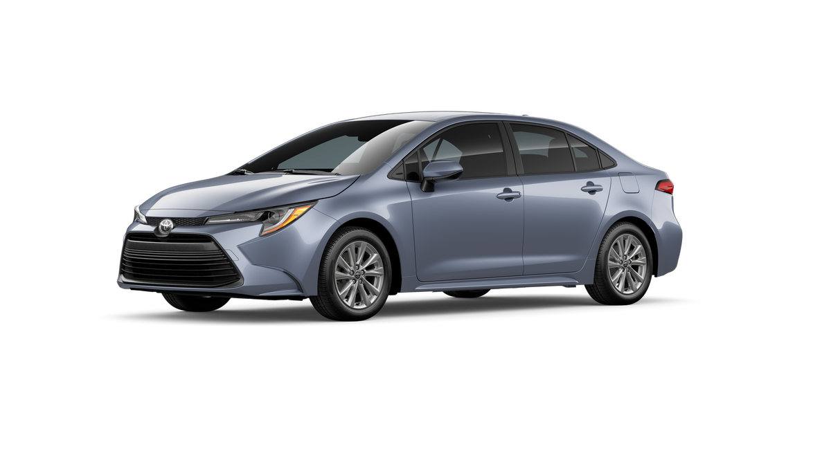 2026 Toyota Corolla LE photo 3