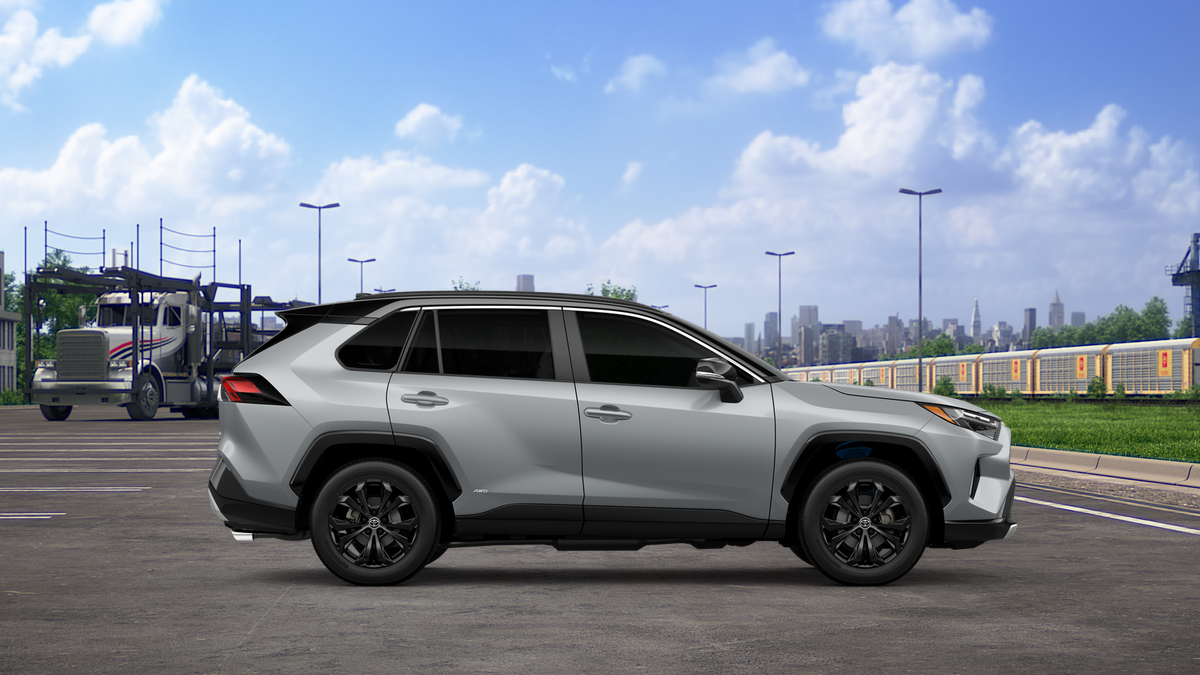 2025 Toyota RAV4 Hybrid XSE photo 12
