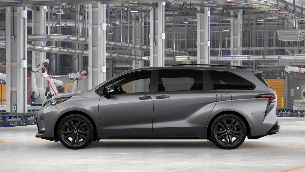 New 2026 Heavy Metal <sup>1</sup> Toyota  XSE image 6