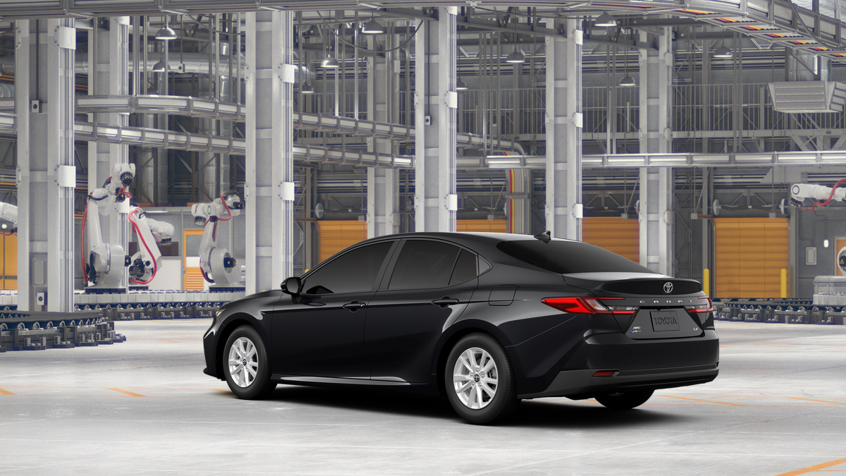 2026 Toyota Camry LE photo 5