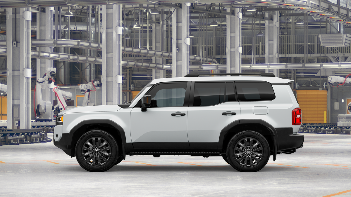 2025 Toyota Land Cruiser photo 5