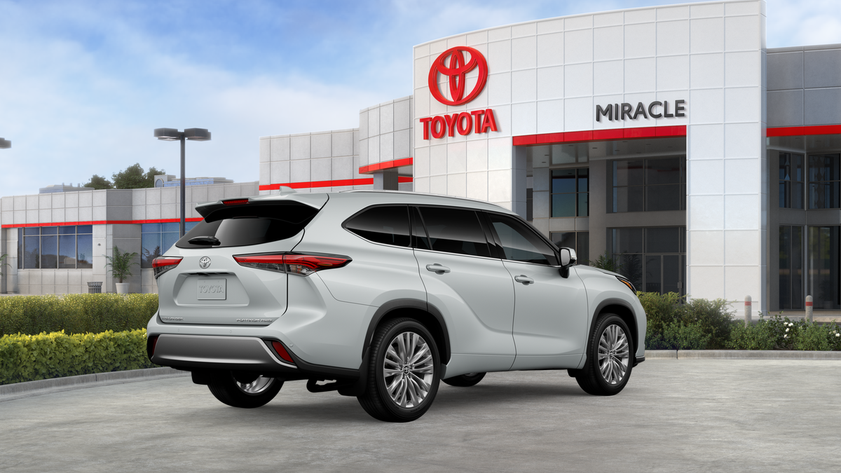 New 2026 Toyota Highlander SUV
