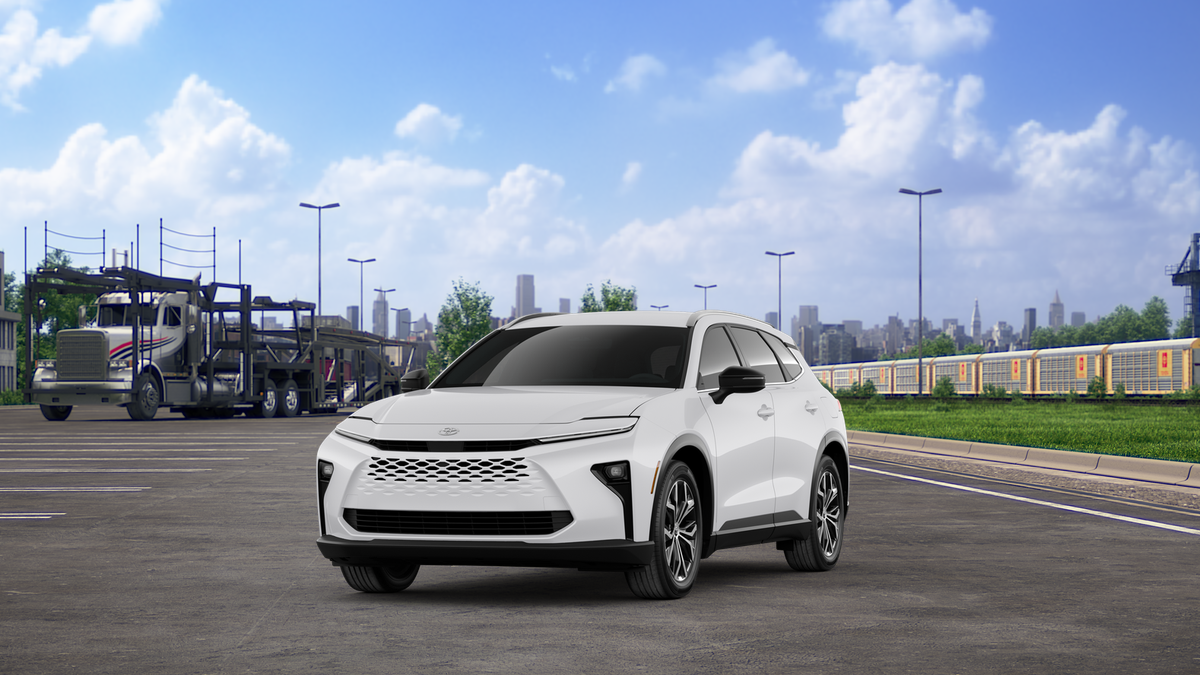 2025 Toyota Crown Signia XLE