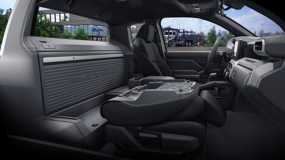 2026 Toyota Tacoma SR5 - Photo 20