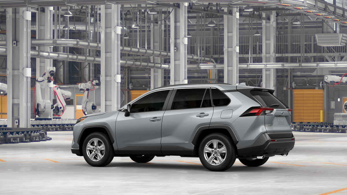 2025 Toyota RAV4 Hybrid XLE photo 6