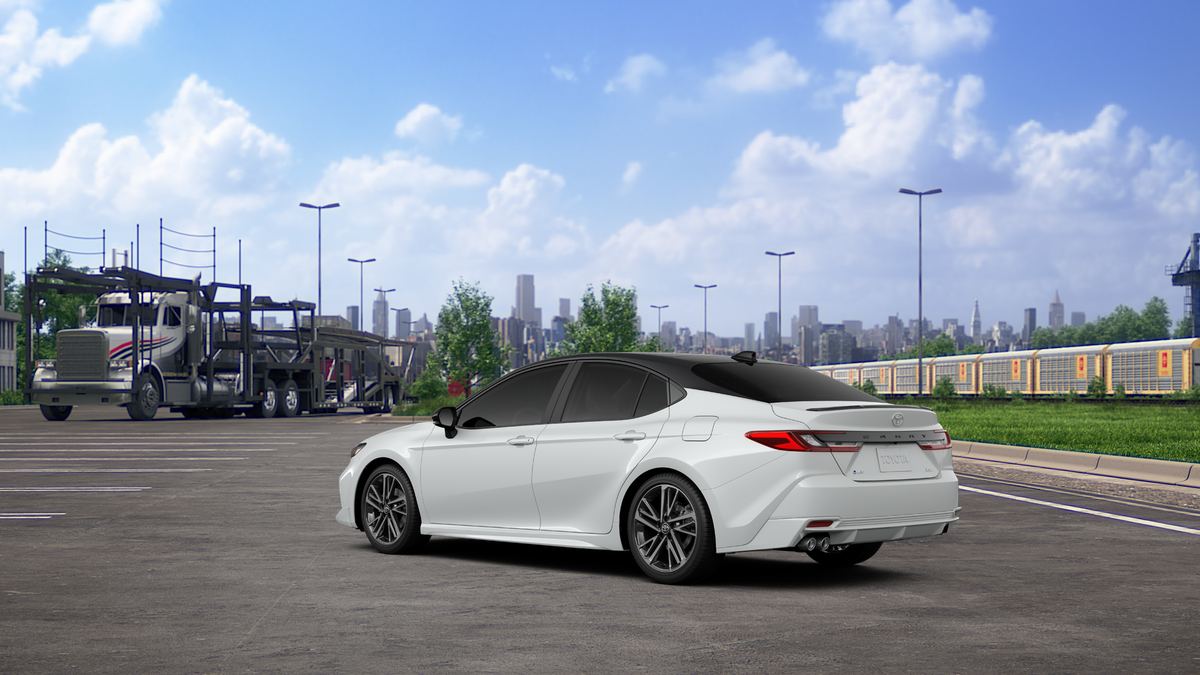 New 2027 Wind Chill Pearl with Midnight Black Metallic roof <sup>1</sup> Toyota  XSE image 8