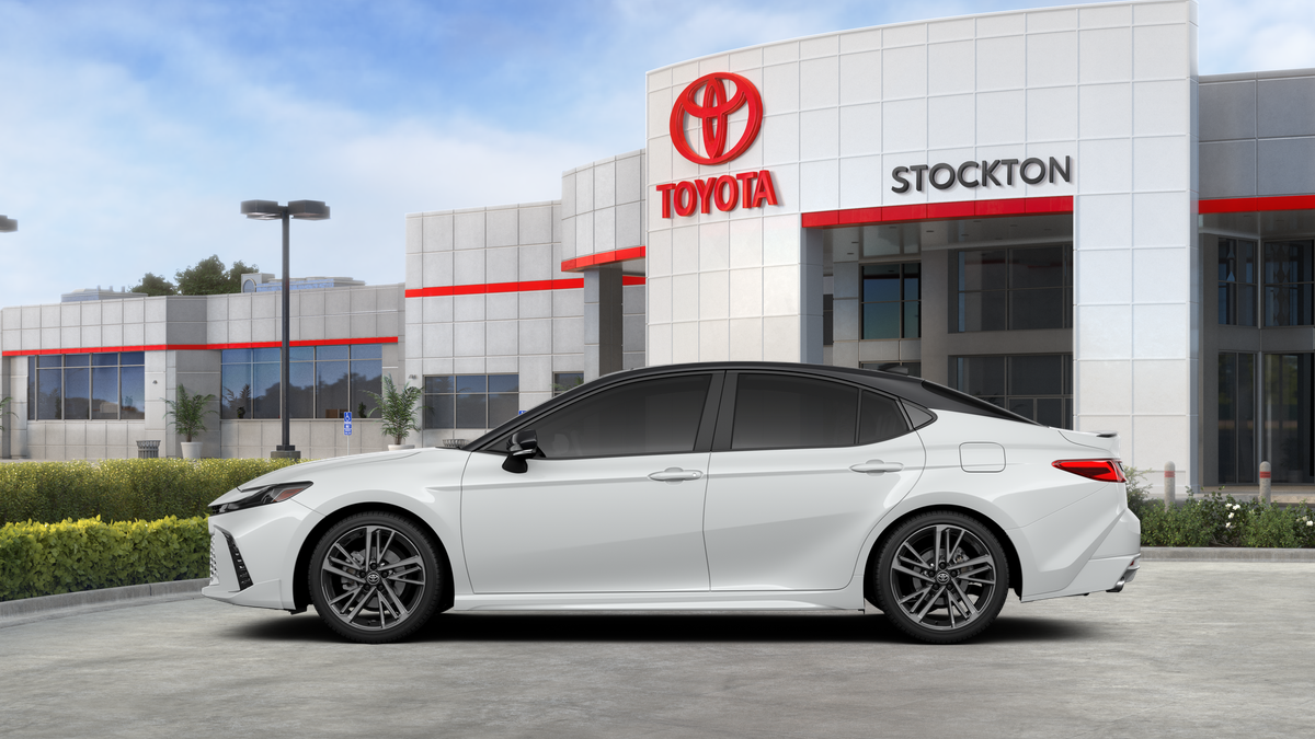 2026 Toyota Camry XSE photo 4