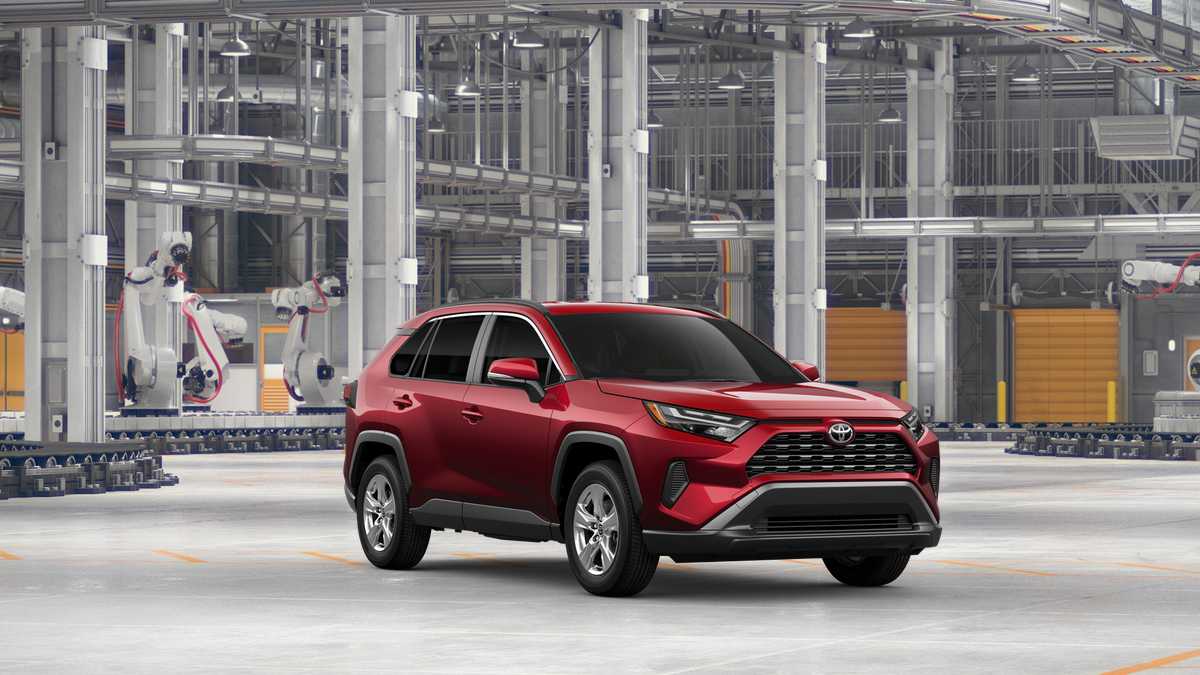 2025 Toyota RAV4 XLE photo 14