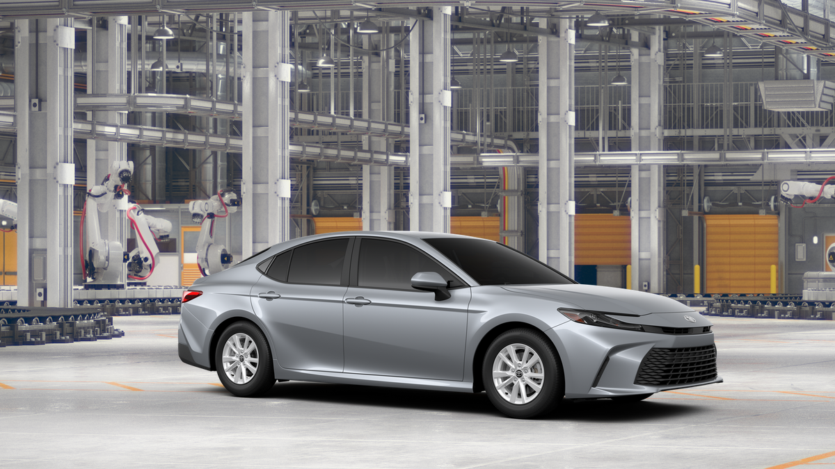 2026 Toyota Camry LE photo 13