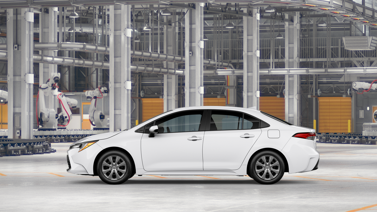 2026 Toyota Corolla LE photo 3