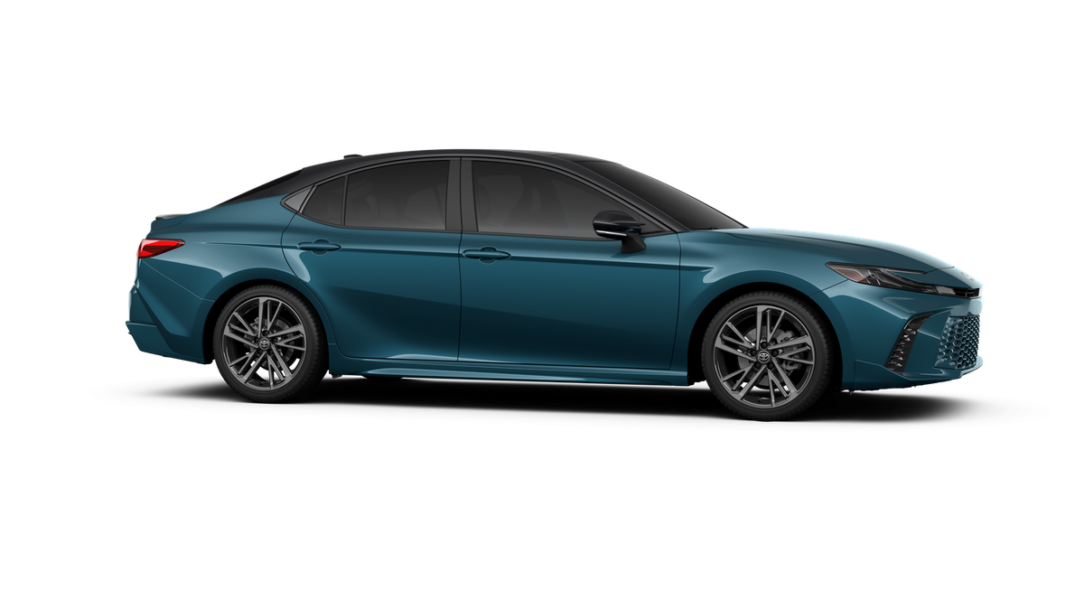 New 2026 Ocean Gem with Midnight Black Metallic roof <sup>1</sup> Toyota  XSE image 15
