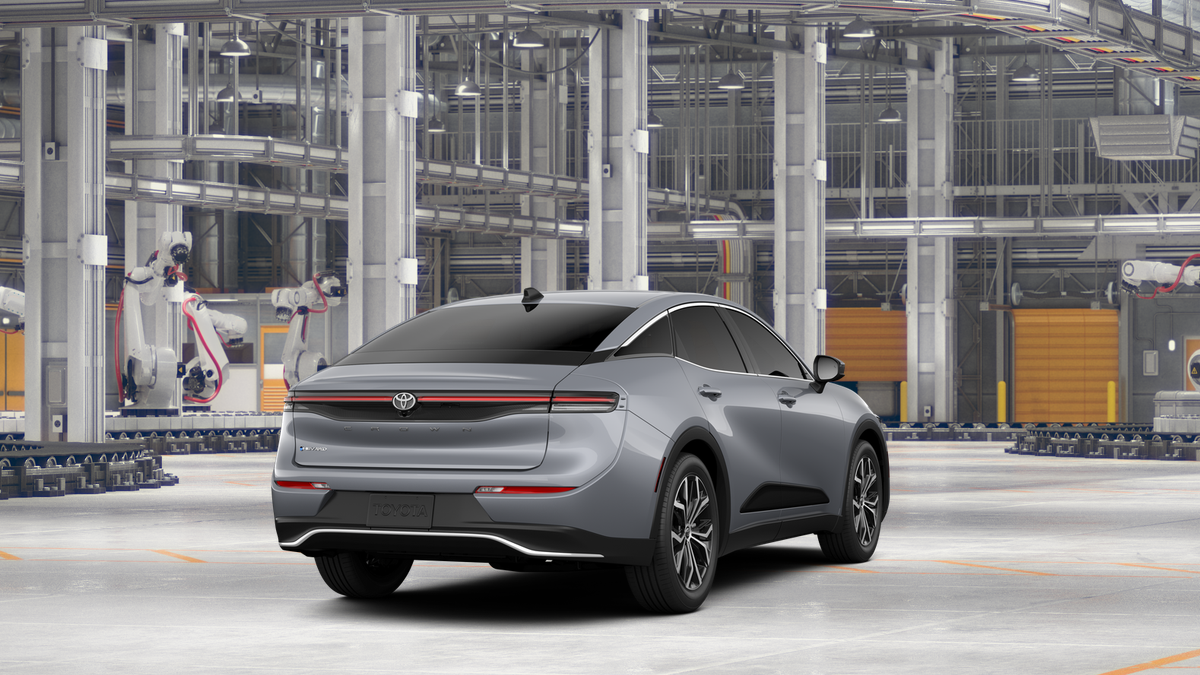 2026 Toyota Crown XLE photo 9