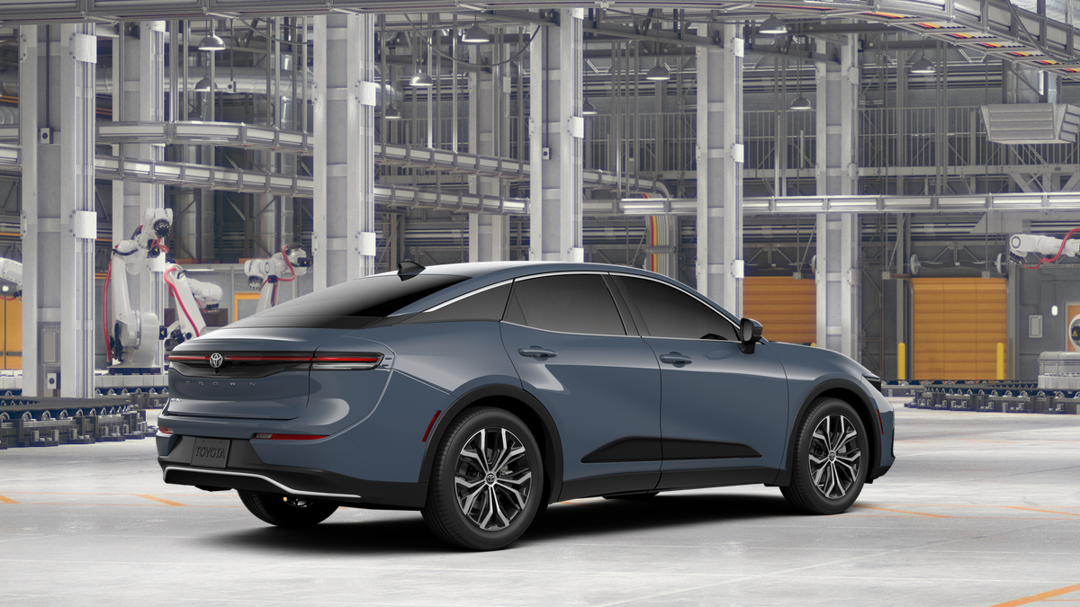 2026 Toyota Crown XLE photo 10