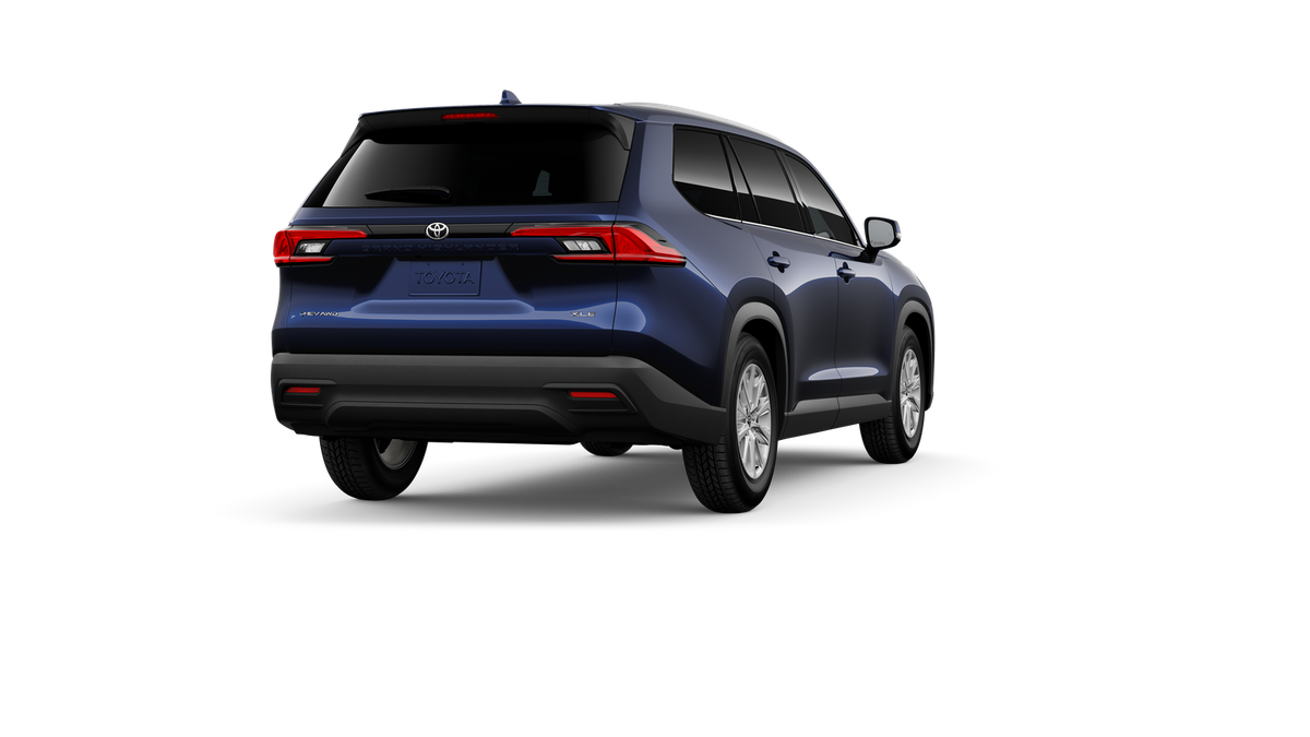 2026 Toyota Highlander Hybrid XLE photo 4
