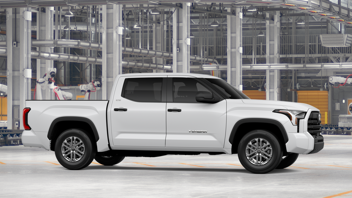 2026 Toyota Tundra SR5 CrewMax photo 13