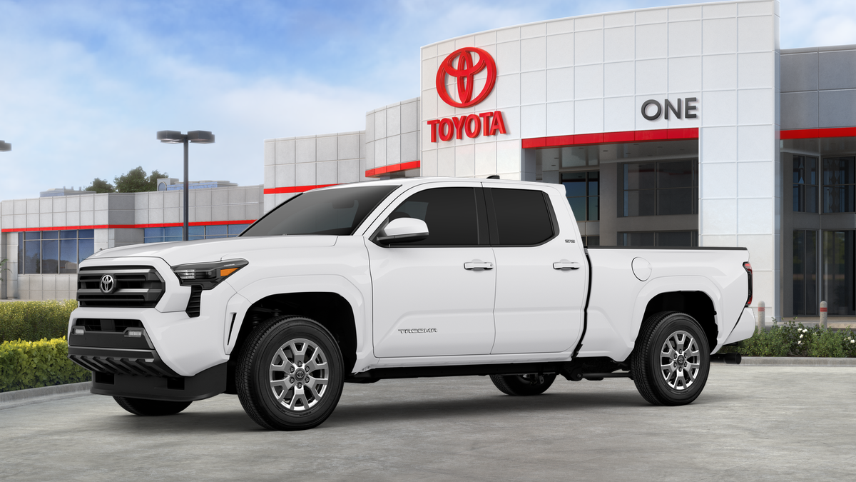 2026 Toyota Tacoma SR5 Double Cab photo 2