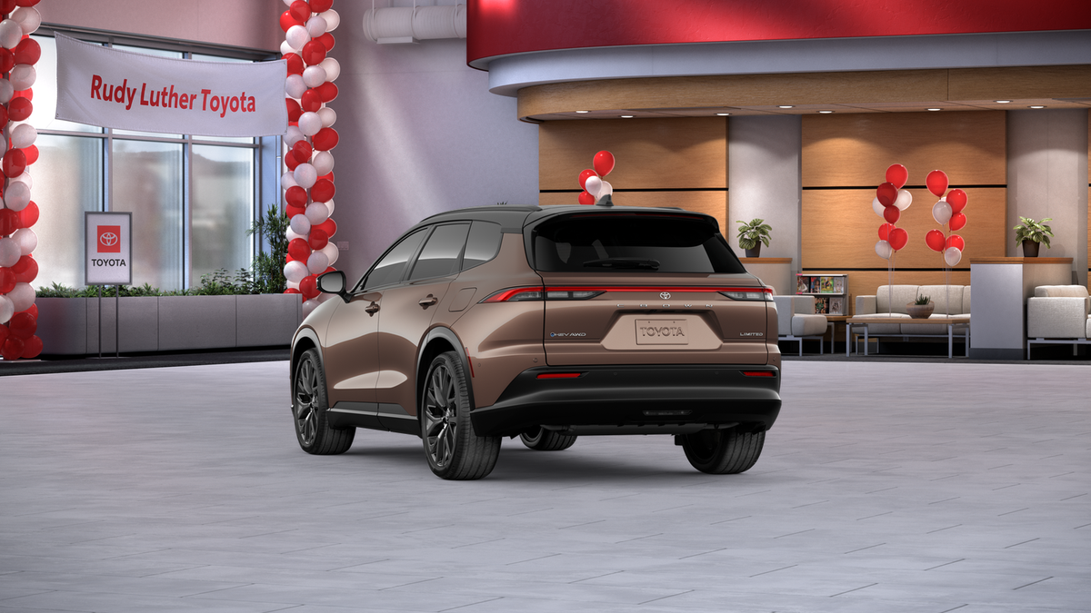 New 2026 Bronze Age with Black roof <sup>1</sup> Toyota  Limited image 9