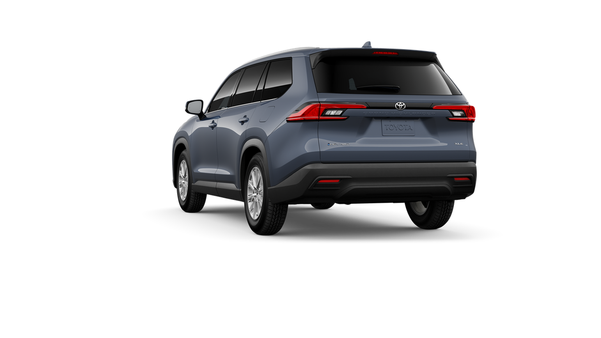 2026 Toyota Highlander Hybrid XLE photo 8