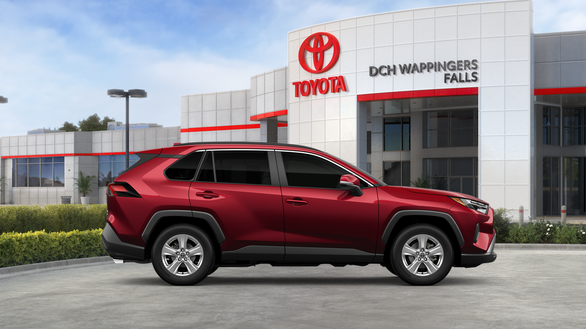 2025 Toyota RAV4 XLE photo 8