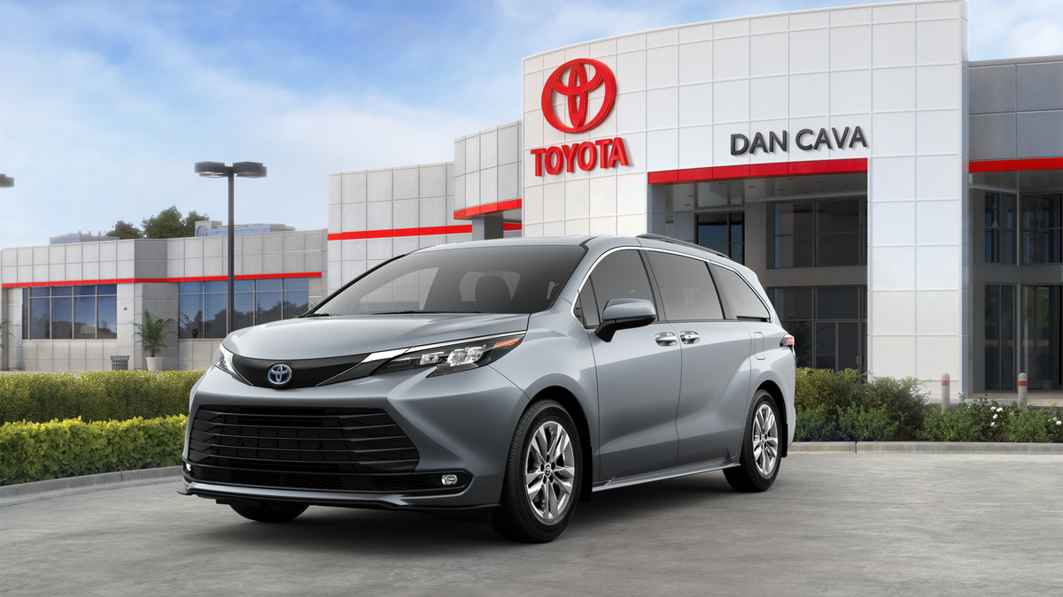 2025 Toyota Sienna XLE
