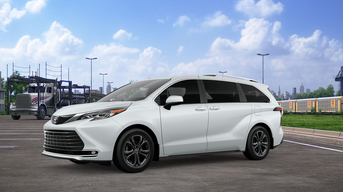 2026 Toyota Sienna Platinum photo 2