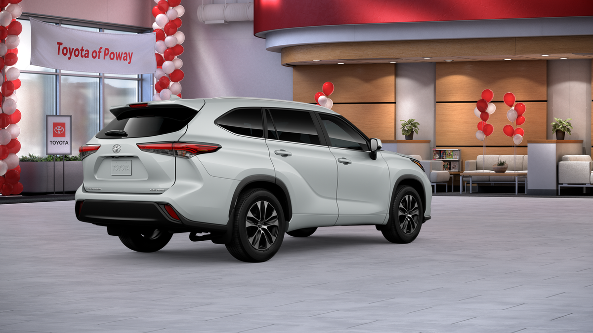 New 2026 Wind Chill Pearl <sup>1</sup> Toyota  XLE image 45