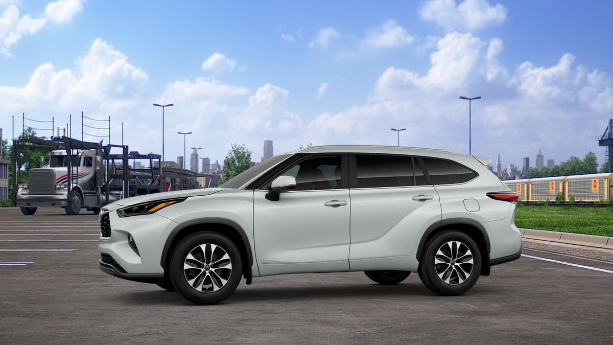 2025 Toyota Highlander Hybrid XLE photo 5