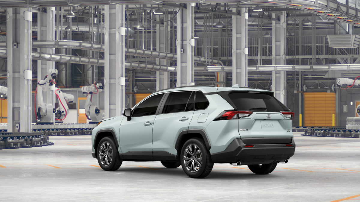 2025 Toyota RAV4 Hybrid XLE Premium photo 5