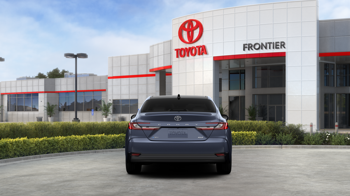 Camry XLE 2.5L 4-Cyl. Engine Front-Wheel Drive [7]