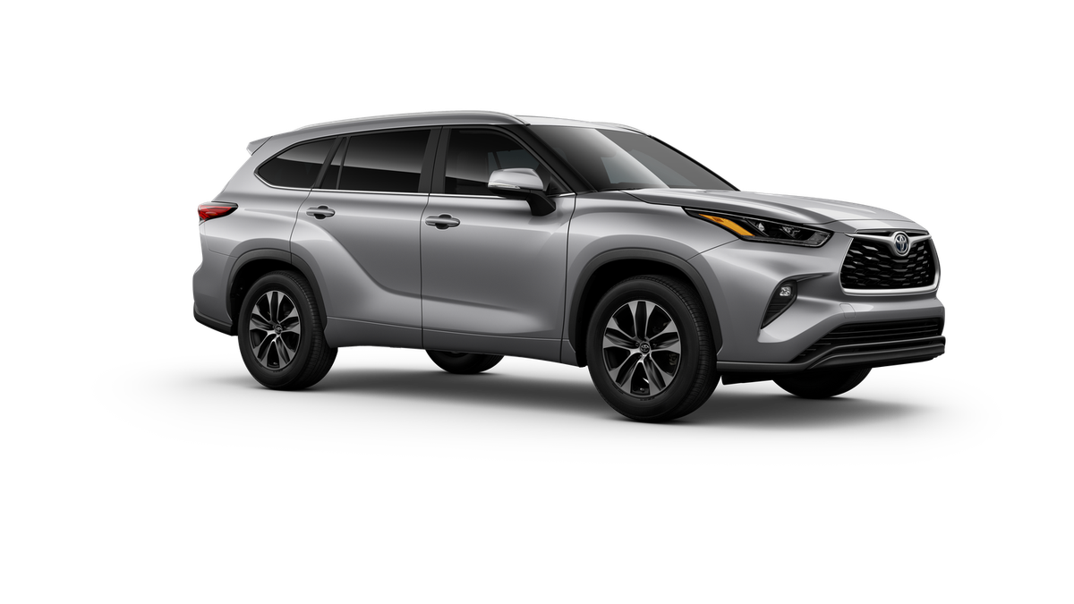 2025 Toyota Highlander XLE - Photo 16