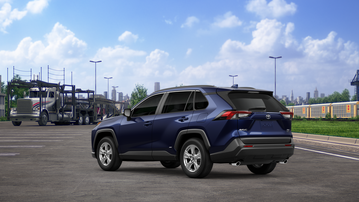 2025 Toyota RAV4 Hybrid XLE photo 6