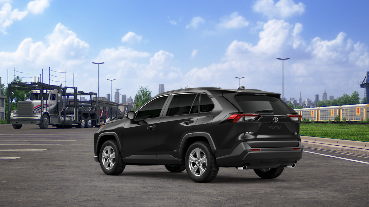 2025 Toyota RAV4 Hybrid XLE photo 6