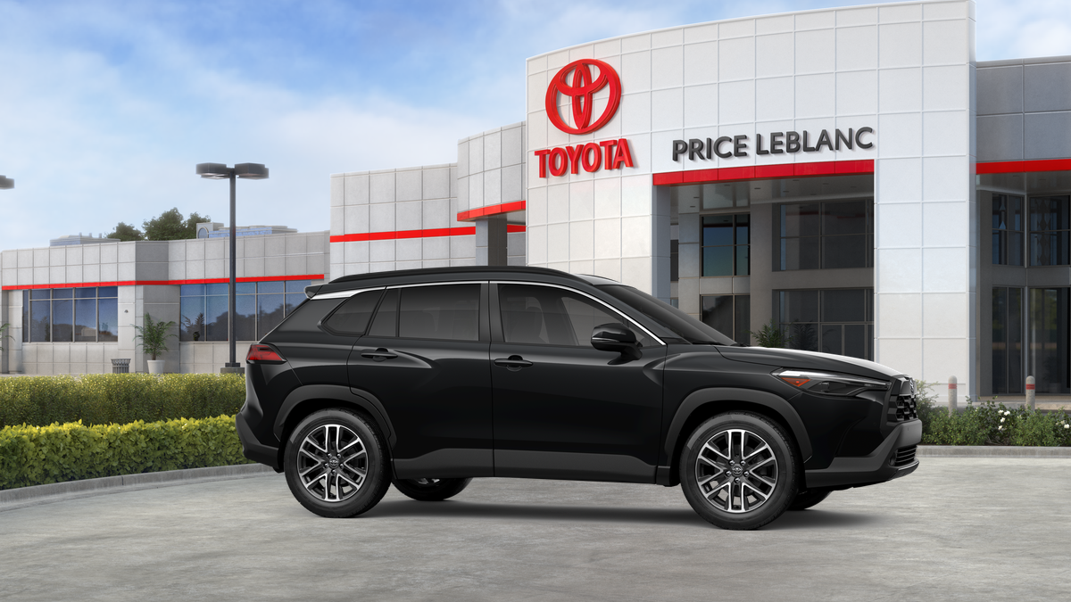 2026 Toyota Corolla Cross XLE photo 27