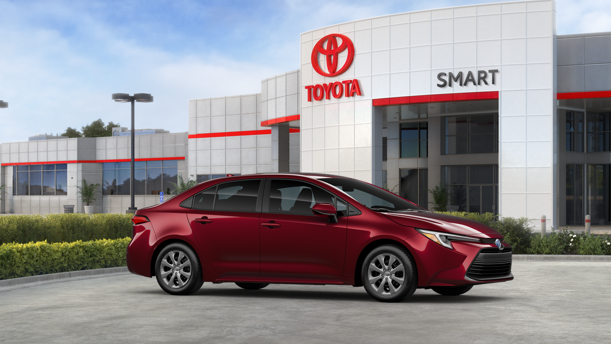 2025 Toyota Corolla Hybrid LE photo 12