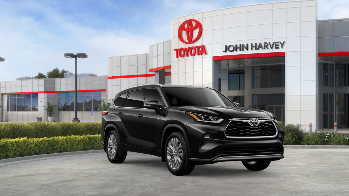 New 2026 Midnight Black Metallic Toyota  Platinum image 17